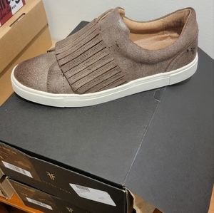 Frye Women's Ivy Gore Slip on Sneaker